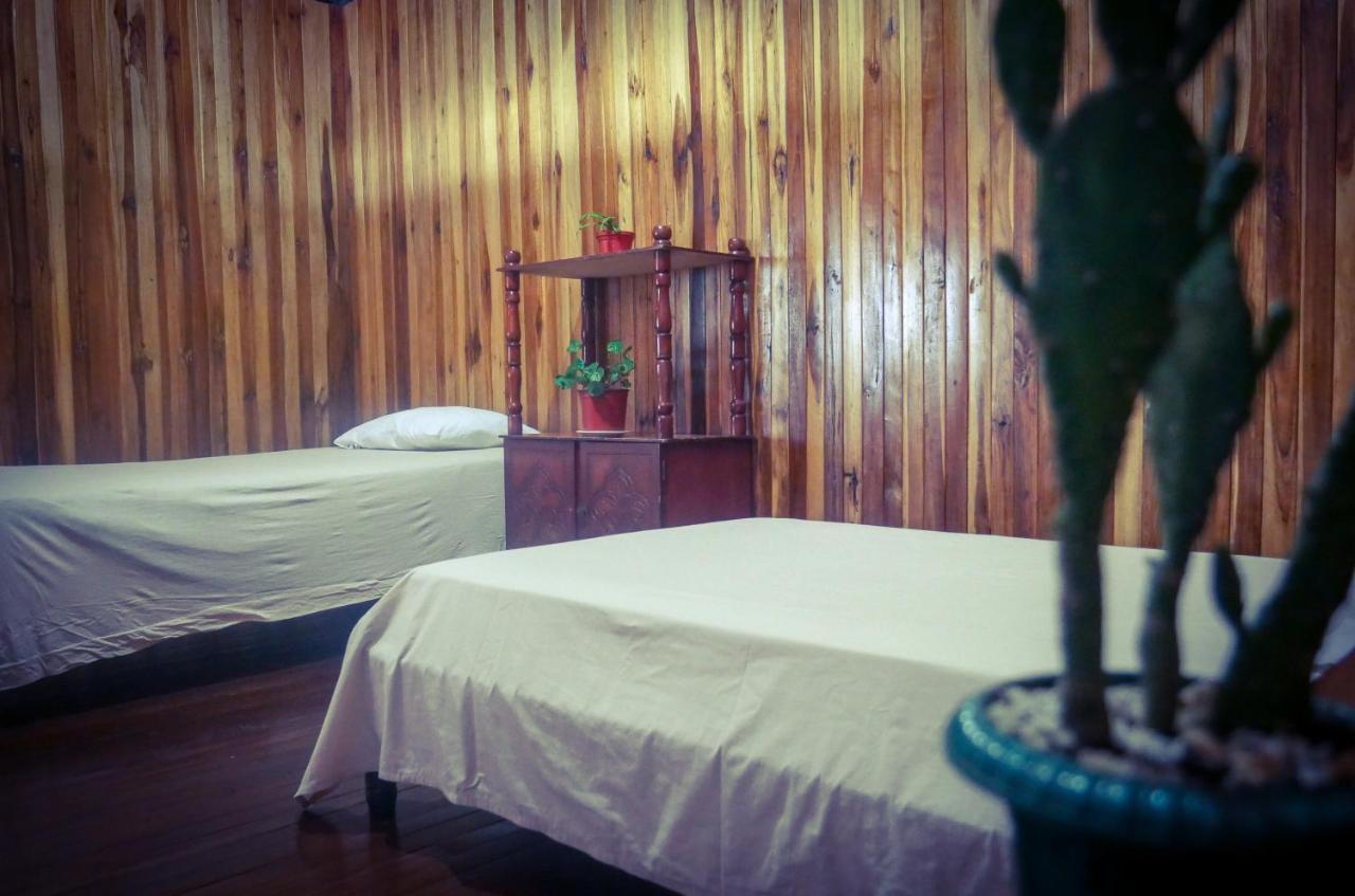 Monte Los Lirios Lodge Monteverde Eksteriør bilde