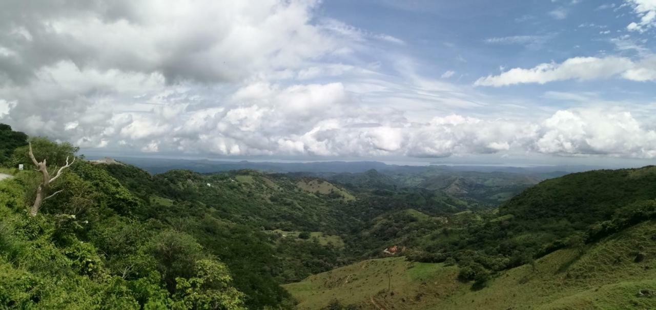Monte Los Lirios Lodge Monteverde Eksteriør bilde